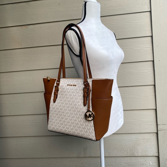 Michael Kors tote - Picture 3 of 5